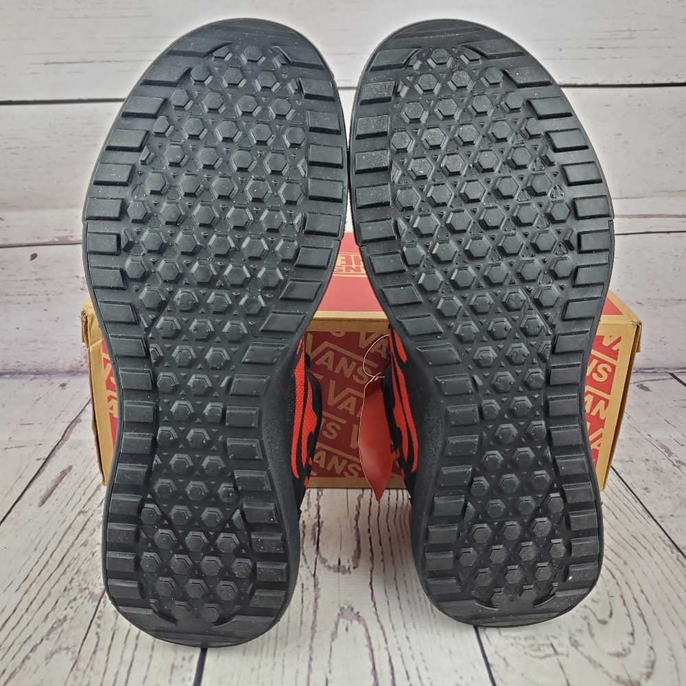 *Sold New Van's Ultrarange Rapid Black Flames - Picture 8 of 9